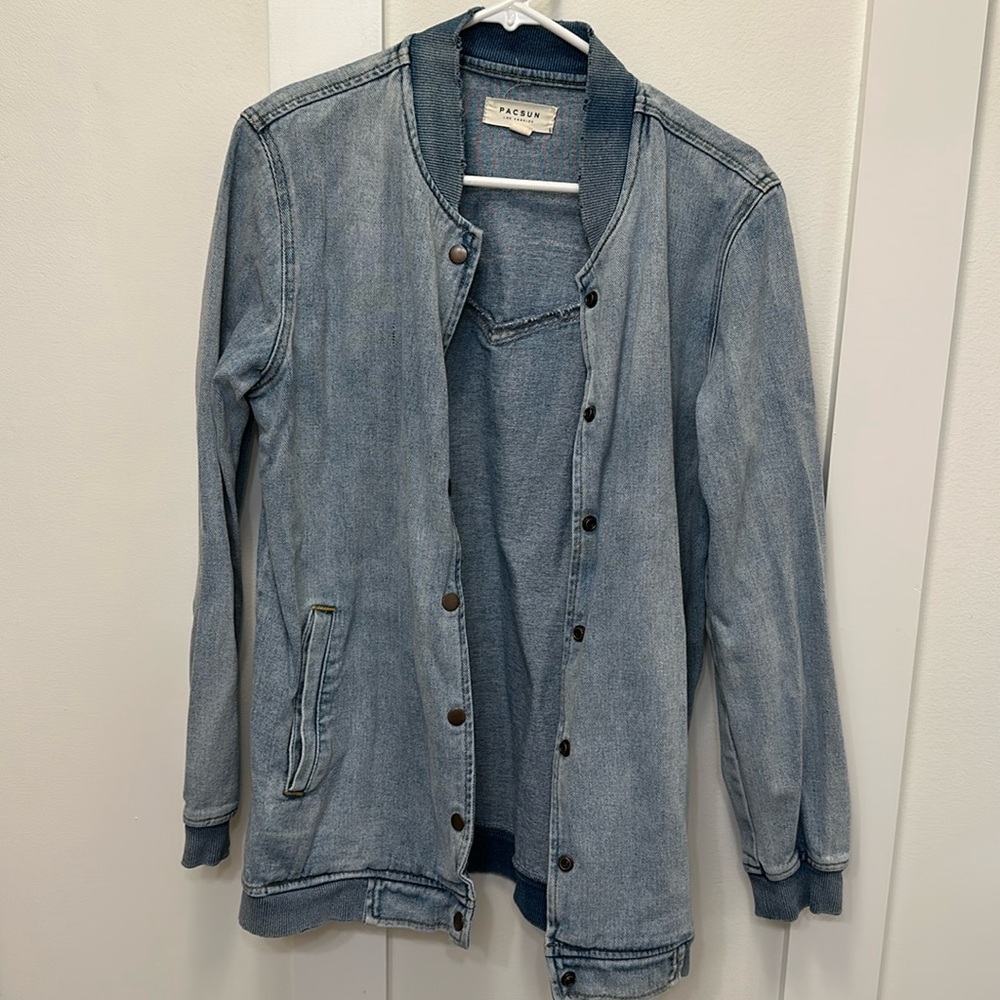 Oversized jean jacket. Size M